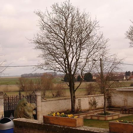 Chateau Du Jard Chaumont en Vexin Bagian luar foto